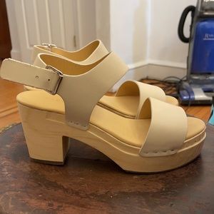 Nisolo Open Toe Clog in Bone Size 6.5